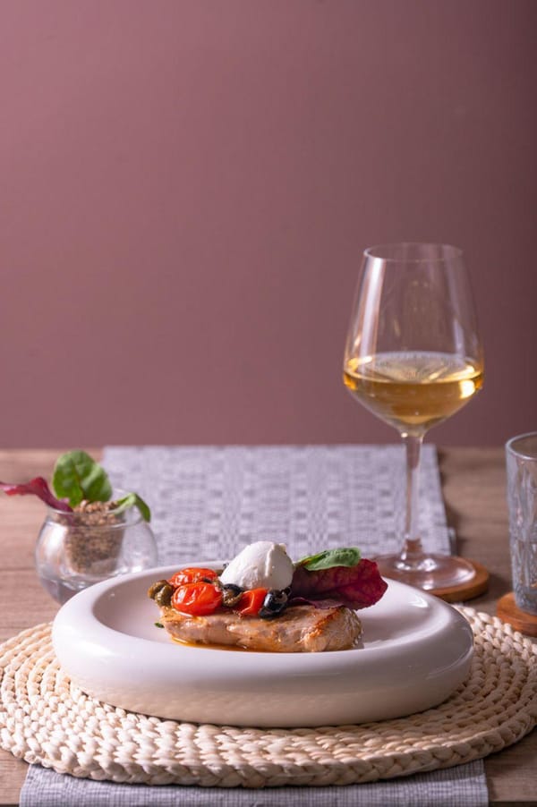 Tonno alla mediterranea con bufala